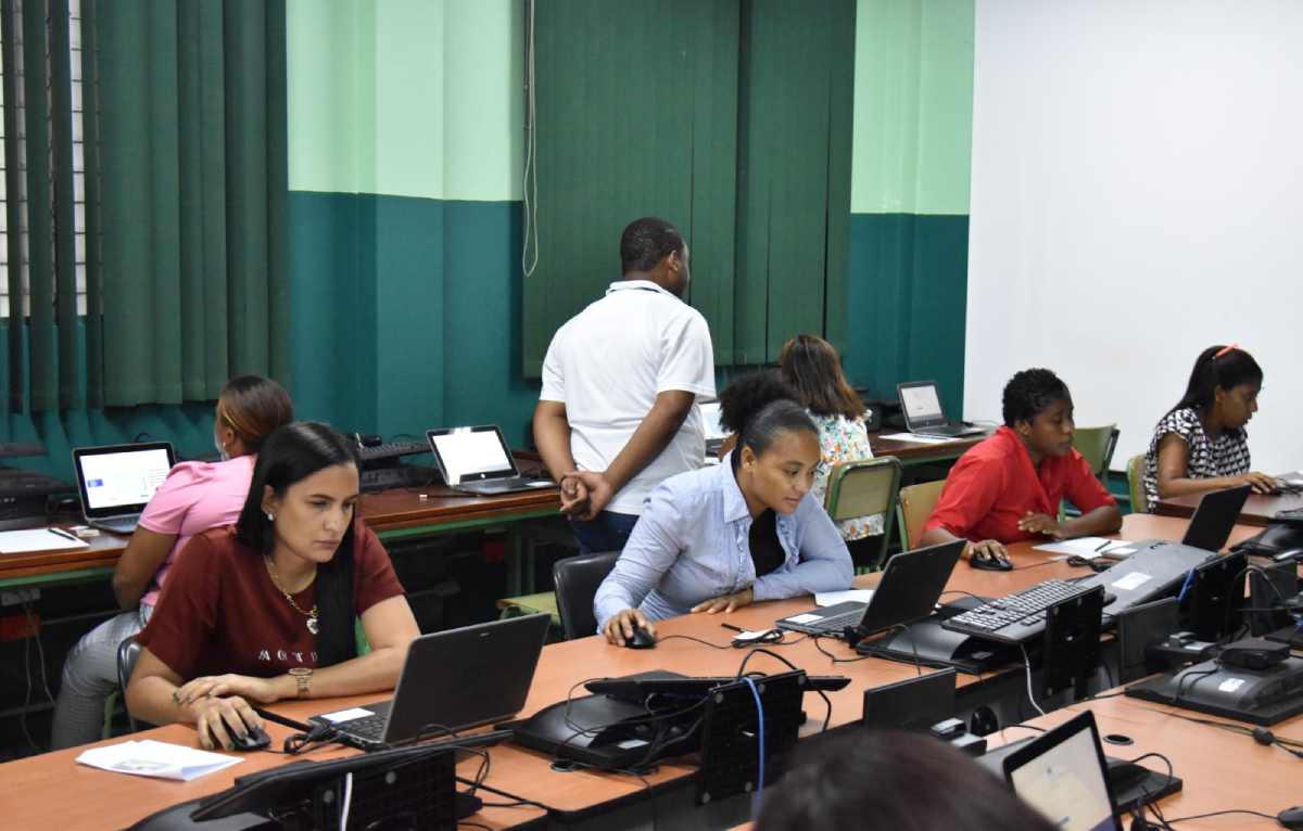 MINERD designa más de 41 mil docentes, detalles del concursos de oposición