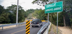 Presidente Abinader inaugura carretera Las Espinas en Jamao al Norte transformando el aislamiento en conectividad